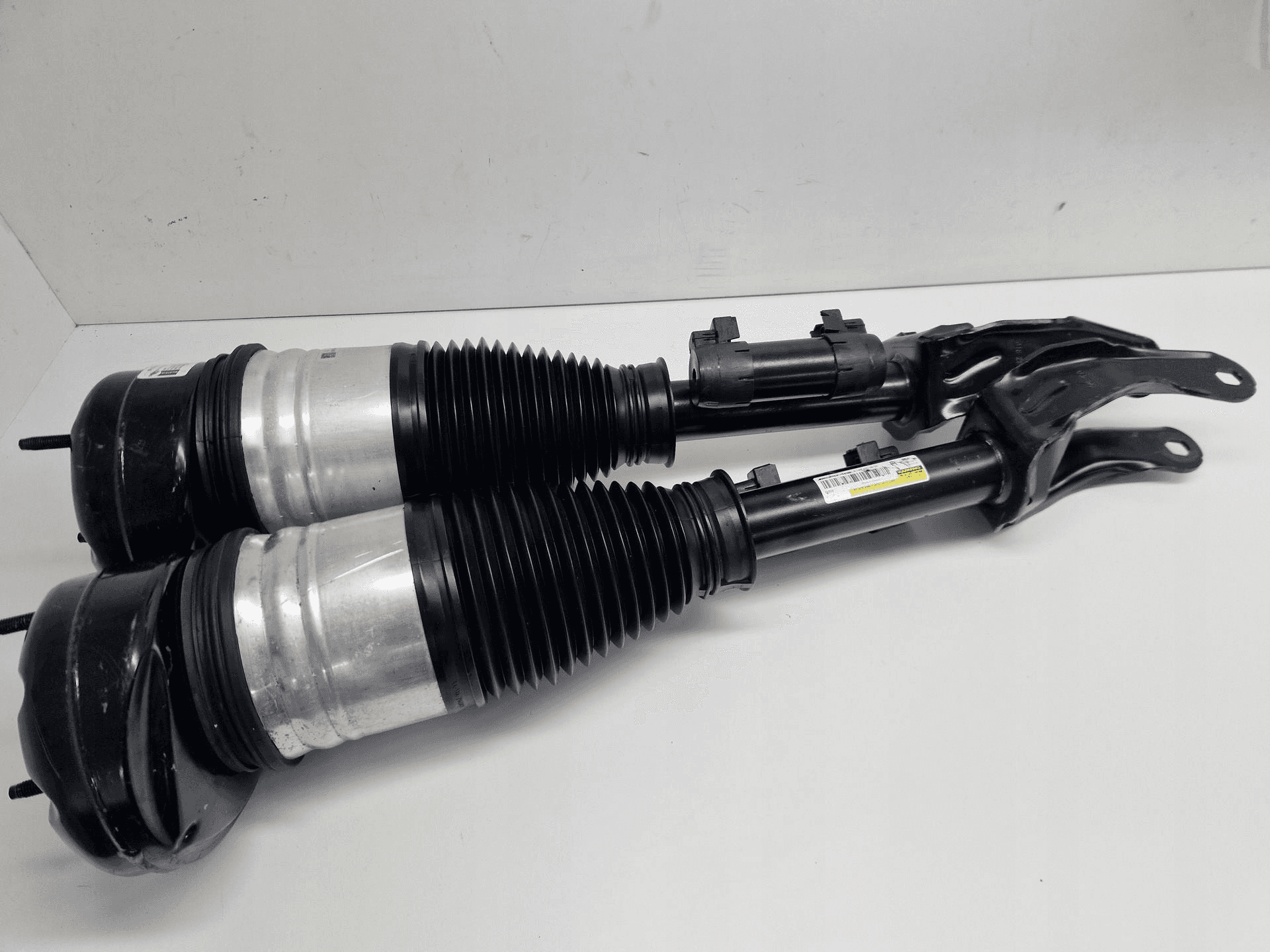 FRONT SHOCK ABSORBERS BENZ W167